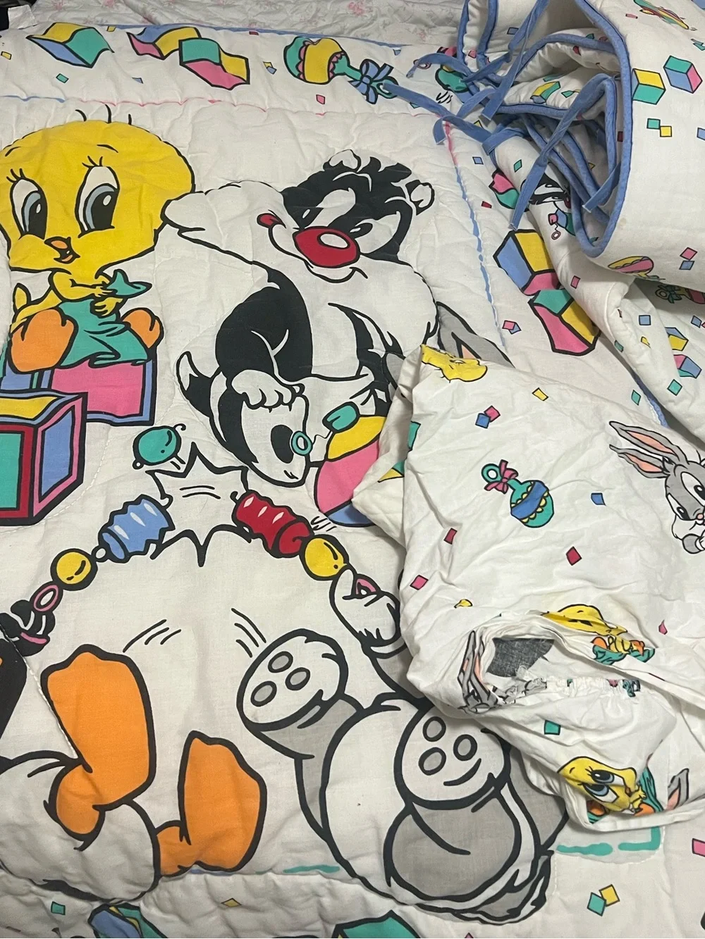 Baby Looney Tunes Crib Quilt Comforter Set with Sheet 3 pieces